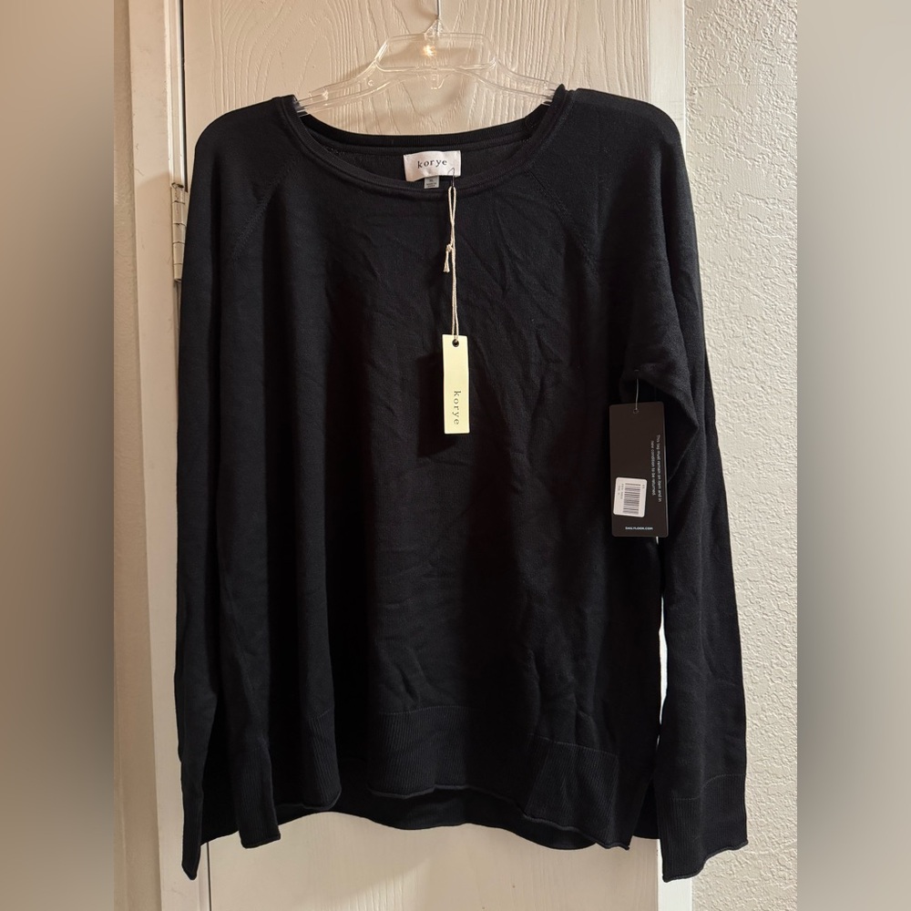 Elegant Black Crew Neck Sweater